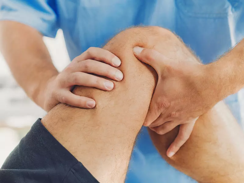 Knee Pain Treatment Near Me in Duluth, MN. Chiropractor For Knee Pain Relief.